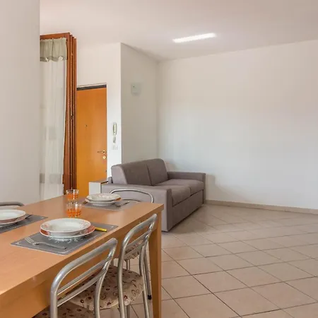 Bright Flat With Terrace & Private Parking! *